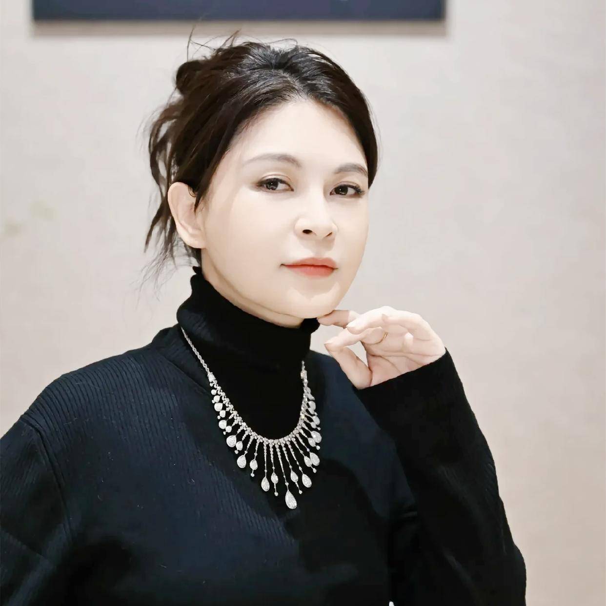 原创            知名演员嫁大44岁老艺术家，现丈夫91岁垂垂老矣，她47岁貌美如花