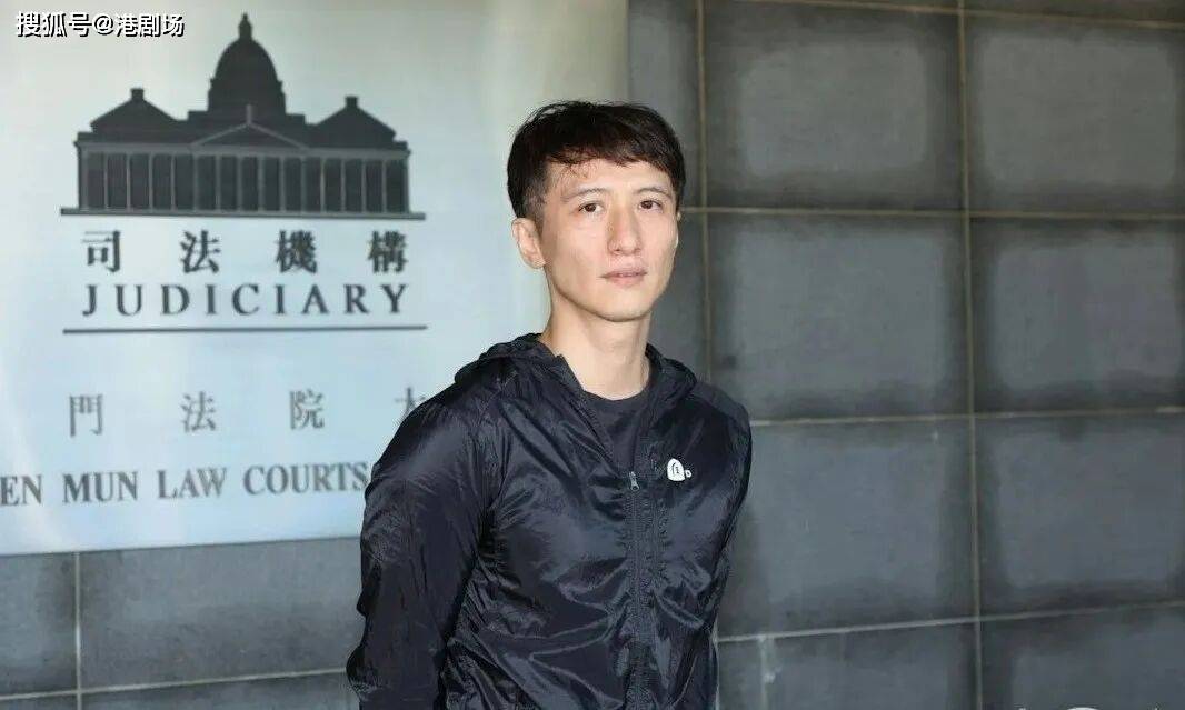 原创            恭喜2度离婚！「世纪贱男」太太证实分居近一年！车厢揽女回应尽显渣男本色