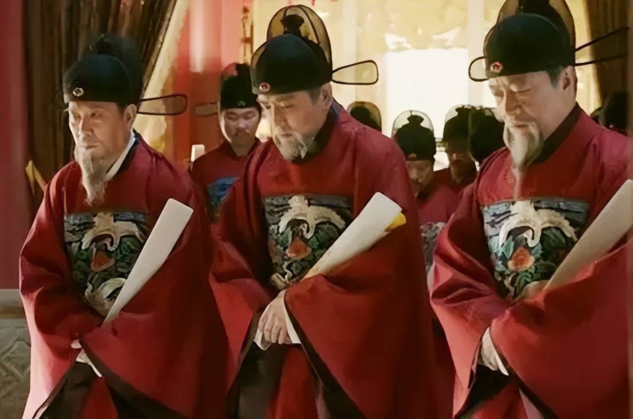 原创            明朝官员从三品降到正四品，古人为什么如此开心？