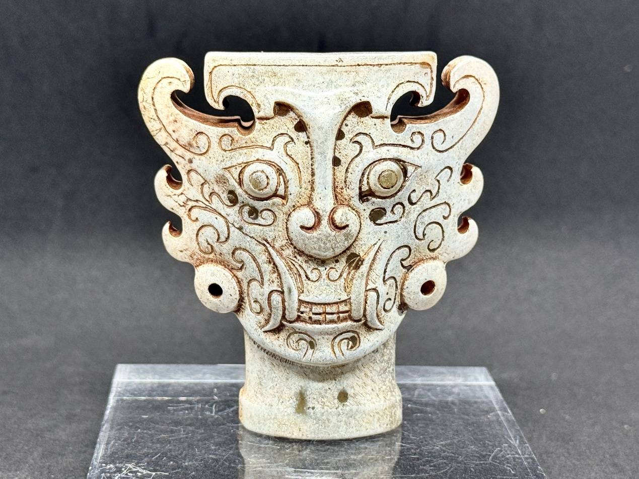 威容古意：兽面纹古玉饰件鉴赏