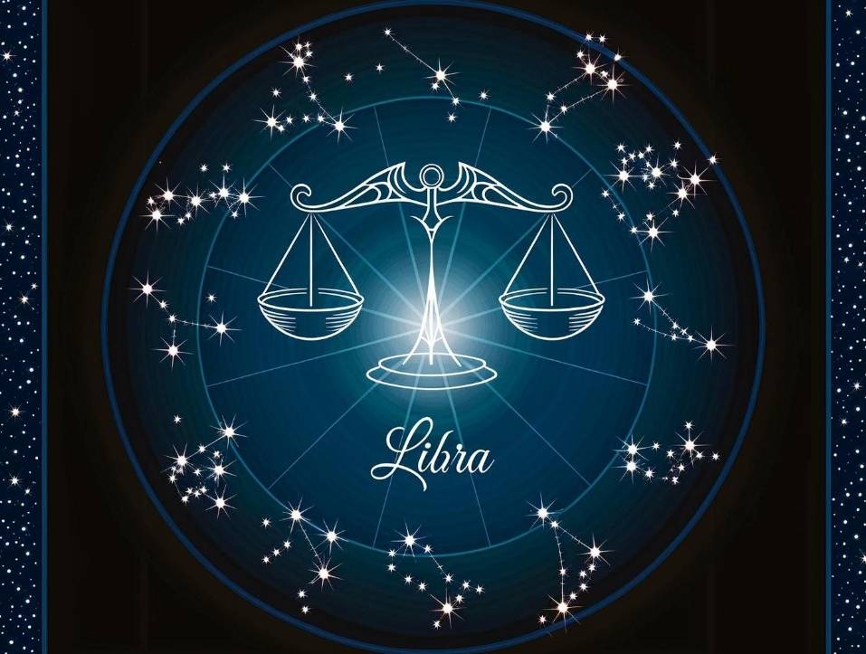 原创            和女友领证那天，突然手机一亮，我果断走出民政局，我放弃了