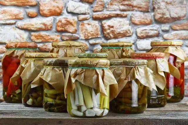 原创            多名专家建议停止食用！它是胃癌的帮凶，再不忌口，小心胃烂如泥