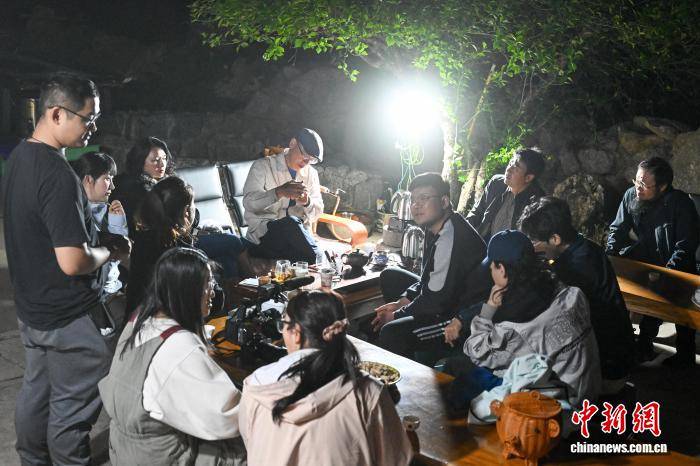 两岸青年茶山流觞觅知音