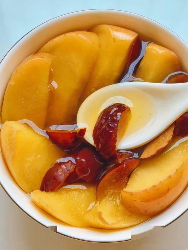 气血不足百病生！清明后建议：多吃4种，气血双补脸色好看！