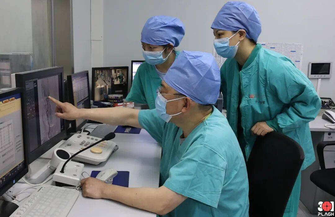 【微医讯】美容注射突发血管堵塞？军医紧急施救化险为夷！