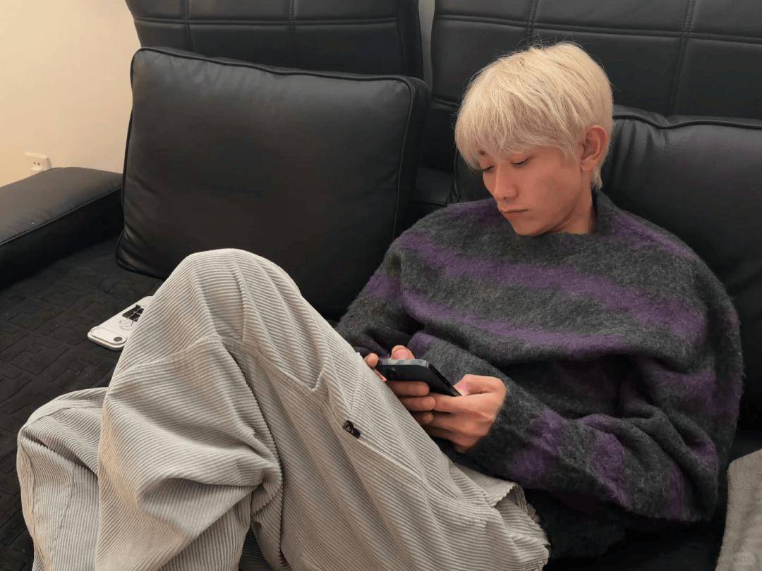 32岁的张一山终究走上文章的老路，一步错步步错，三个雷区全部踩中