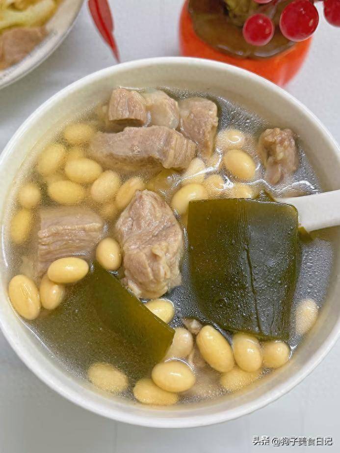 上了年纪要注重补钙，除了豆腐以外，多吃3种，补钙强骨腿脚有力