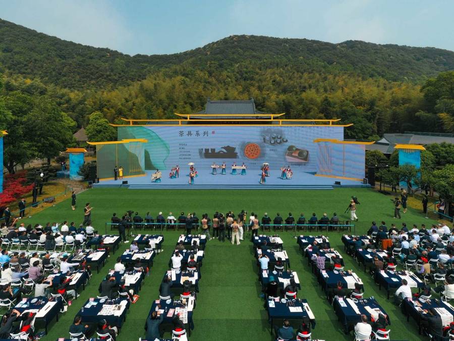 曲水流觞再续千年翰墨华章！第四十二届兰亭书法节绍兴开幕