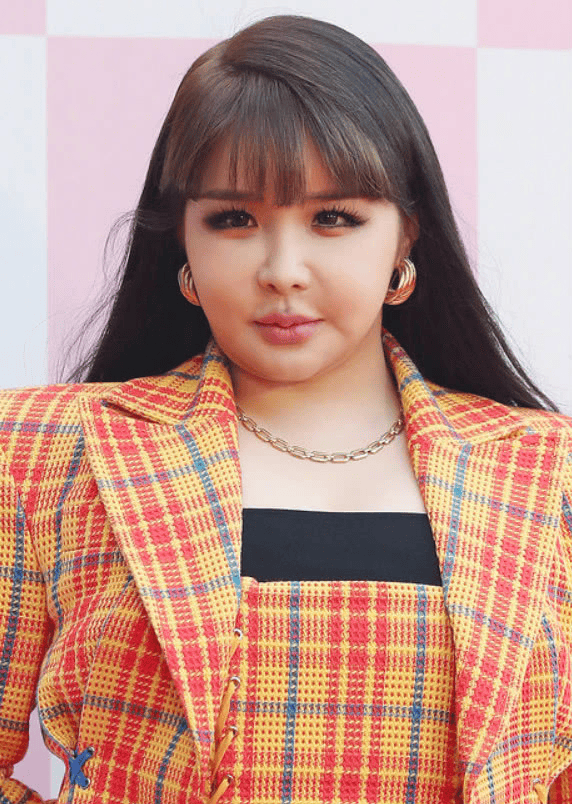 避坑指南｜闫海廷：30秒分清苹果肌馒化、假面脸、充气脸，抗衰不做假脸