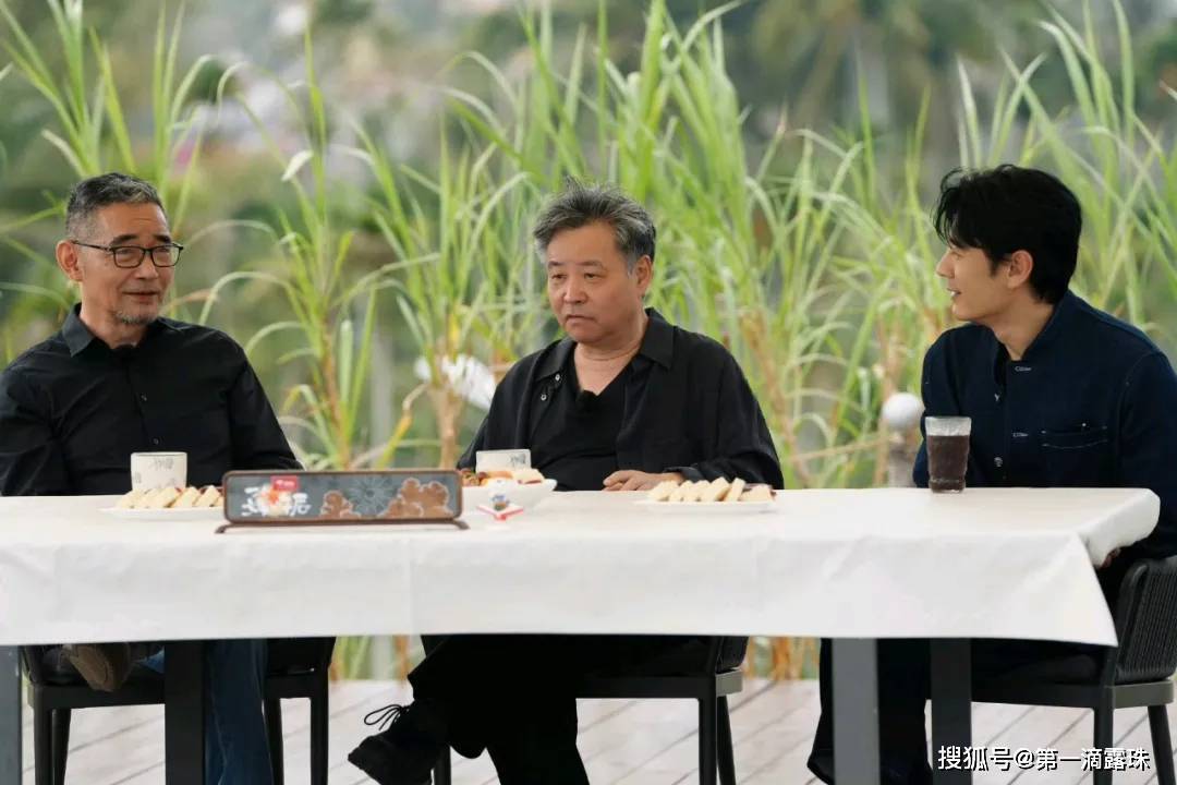 原创            余华定居三亚引全网羡慕，新朋老友新综艺《一个文学的午后》开播