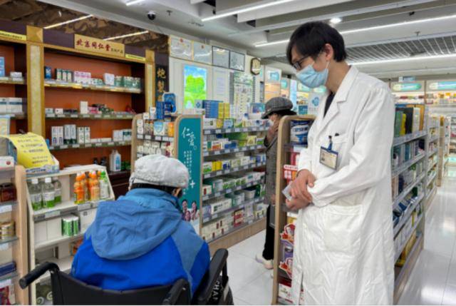 黄连素减肥、马应龙涂眼……中国药海外走红，专家提醒理性看待