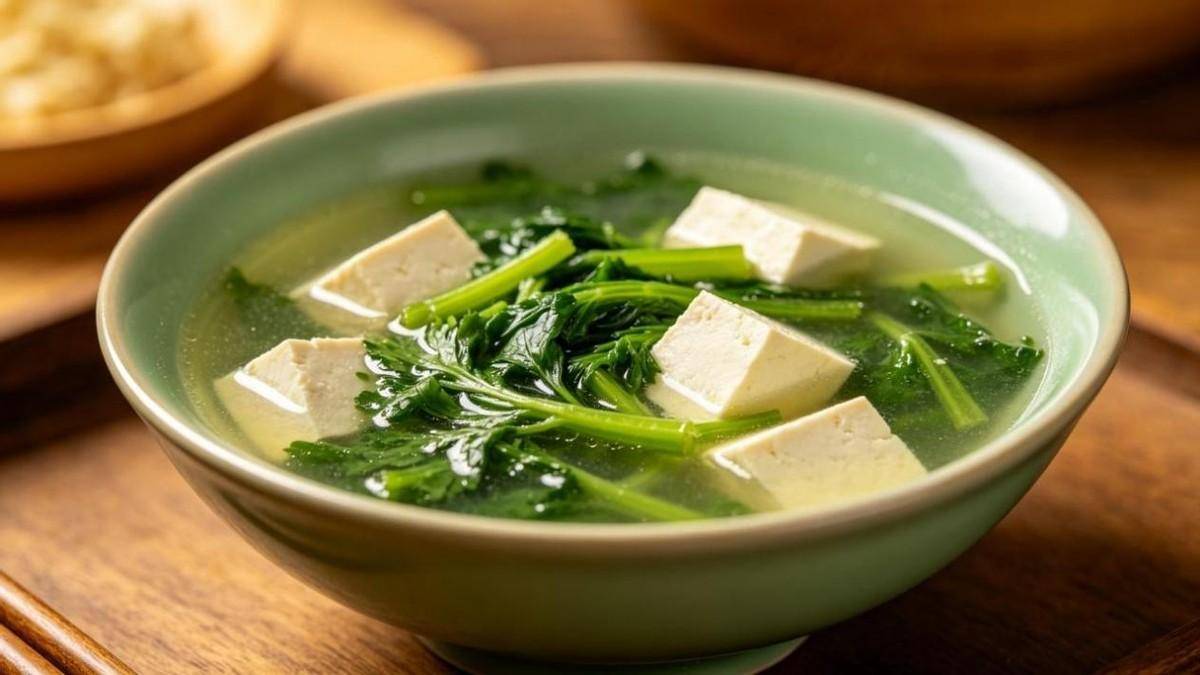 原创            清明过后少吃肉，多吃3种养肝菜，娃亮眼顺气长得快