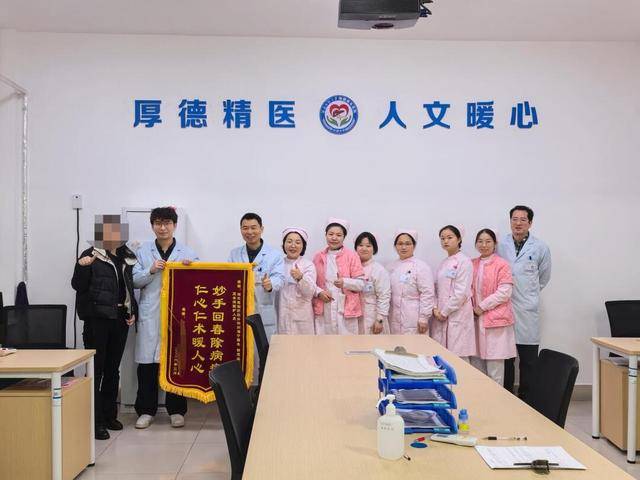 12岁少女骑车摔倒命悬一线，创伤中心全力救治“抢”回新生