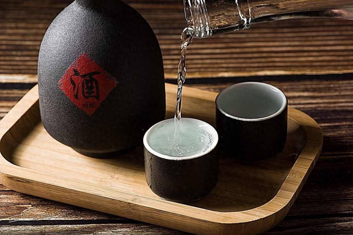 原创            调查发现：每天都喝酒的人，55岁后身体迎来大考，身体或产生疾病