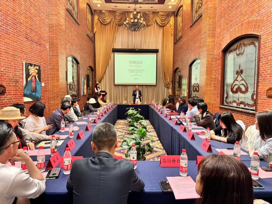 “逍遥海上”，这位华裔艺术家为北外滩度身定制这件作品