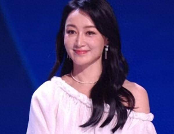 原创            撕破脸！赵子琪直播怒怼浪姐：淘汰遭侮辱 直言咖位不够上不了花