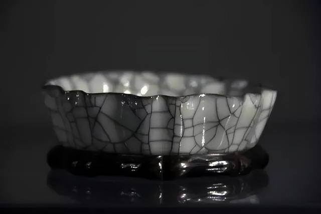 再谈传世哥窑的真面目，耿宝昌之师孙瀛洲的文章|瓷器鉴定真知堂