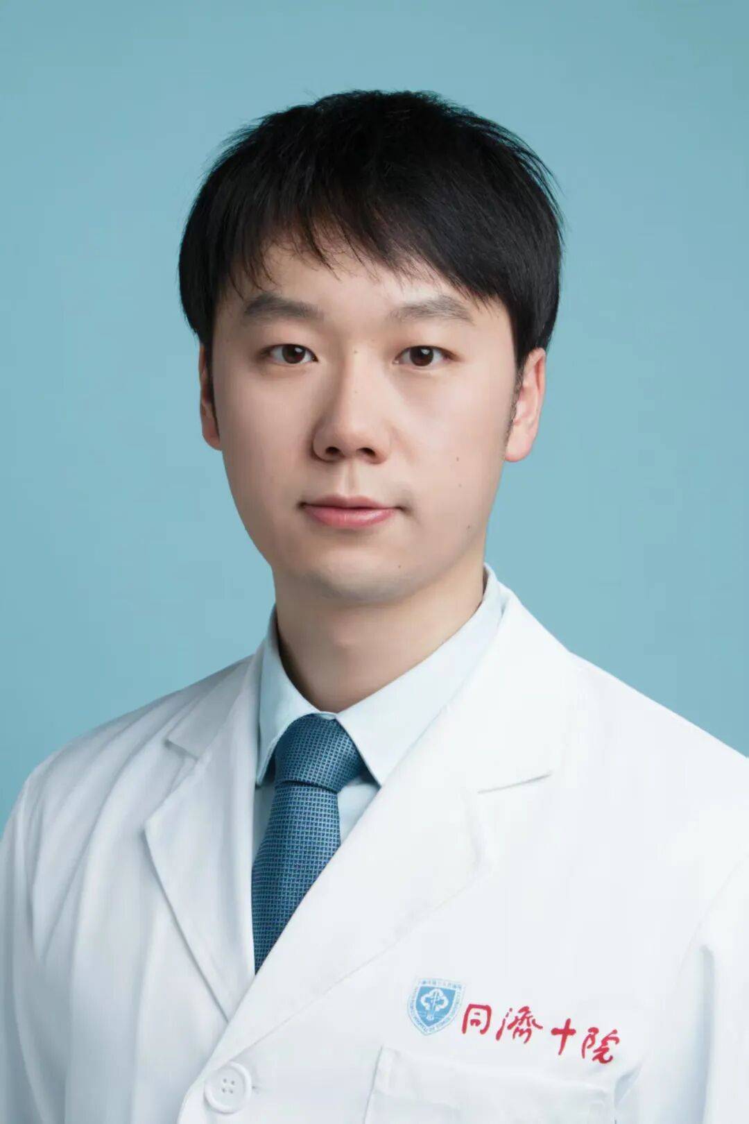 白内障不是老年人专属，别等看不见了才行动！