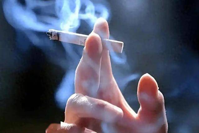 复旦解剖326名肺癌逝者，吃惊发现：得肺癌的人，大多有这几共性