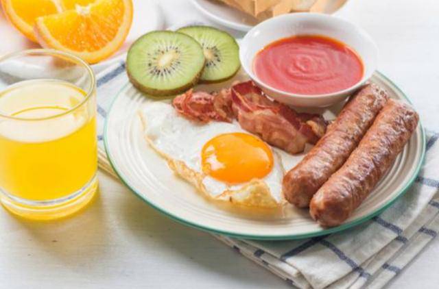 原创            早餐变毒餐？医生提醒：建议少吃1早餐，或对甲状腺不利