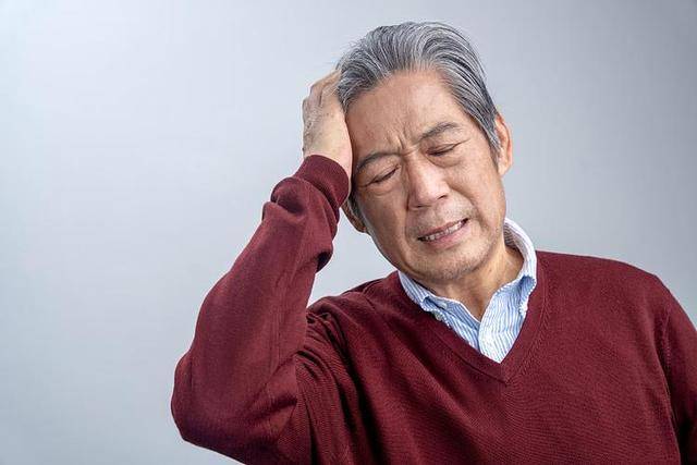 原创            人有没有高血压，看手脚就知？医生：患高血压，手脚有这3种异常