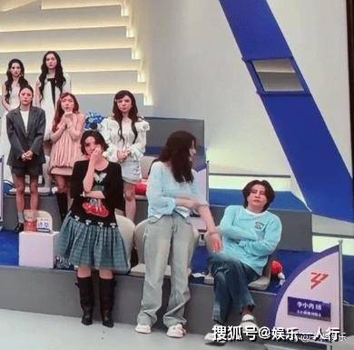 原创            这一次浪姐惹错人了！赵子琪不是软柿子！王濛现场黑脸拒绝配合演戏：搞体育的见不得这种黑幕！