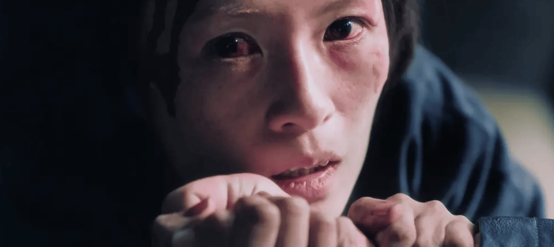 坏事做尽的疯女人，集体翻红了