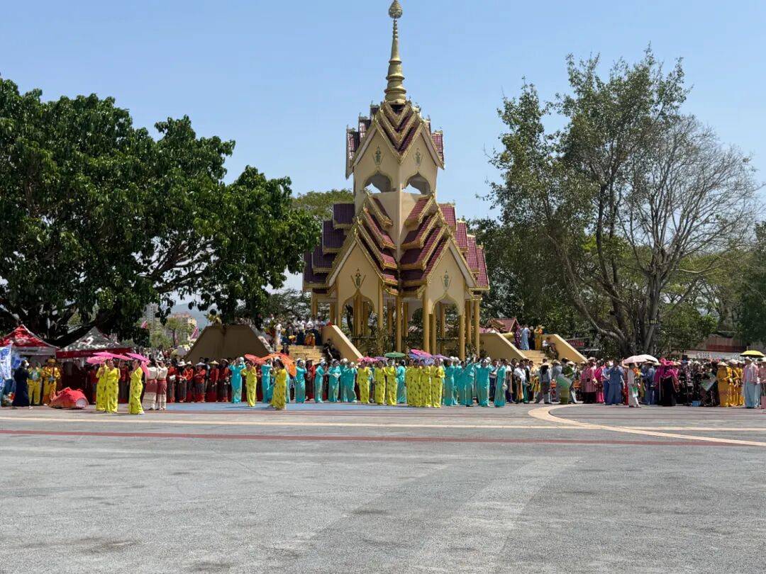 【美丽德宏 团结奋进】瑞丽泼水节非遗展：瓜果雕花、傣陶竹编里的千年傣韵